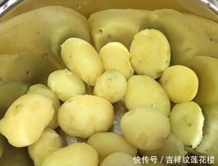 脆嫩|炒土豆丝,先放醋还是后放醋?教你正确做法,土豆脆嫩酸爽不粘锅