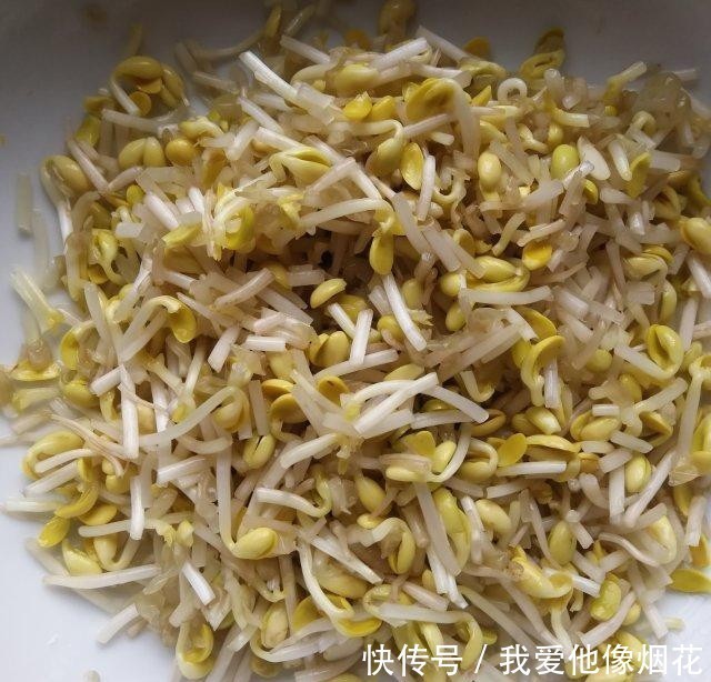 丸子|胡萝卜豆芽菠菜丸子,外酥里嫩,咸香适口