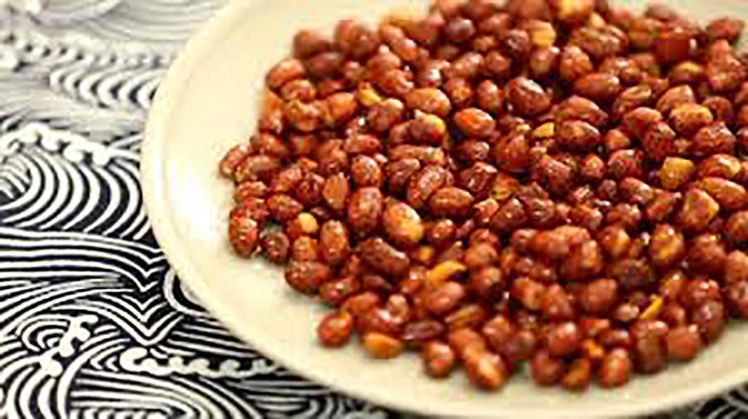 过程中|炸花生米,有人用水泡或是直接炸?全不对!教你正确做法,太香了