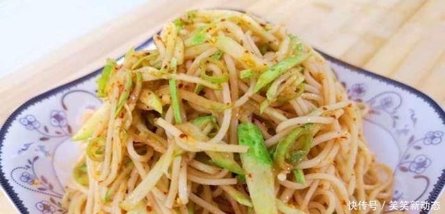 简单|面条又出新做法,简单美味,好吃到放不下筷子,爱吃面条的看过来