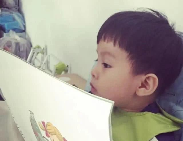 遗传|有一种遗传叫“专挑爸妈缺点长”。