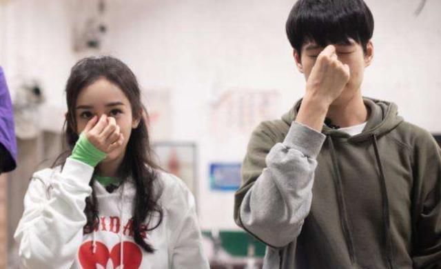 正确|《密室大逃脱》恐怖变喜剧,邓伦被杨幂嫌弃,怎么正确的爱很重要