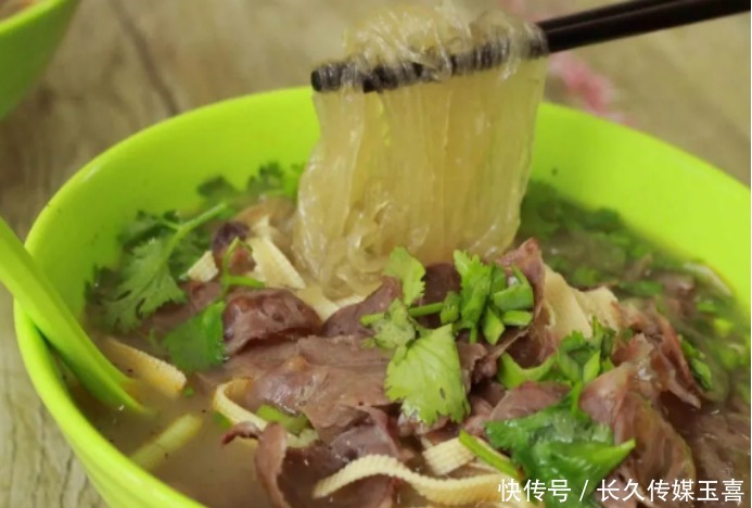 怀念|怀念的牛肉汤,再搭配上烧饼,几碗下肚不成问题