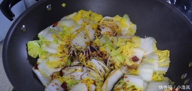 大白菜|酸辣大白菜最好吃的做法,简单美味又下饭,看看你喜欢吃不?