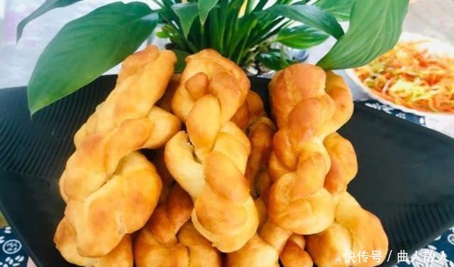 面团|一碗面粉一个鸡蛋,教你在家做麻花,外酥里香