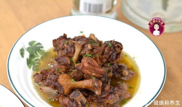 家宴|我家中秋午餐家宴8菜1汤,满满一桌很实惠,第4道经典传家菜