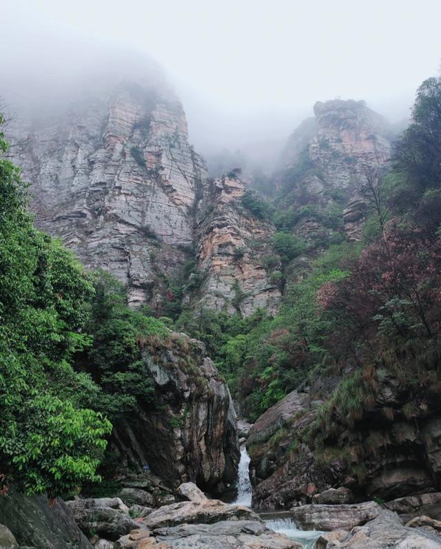  不知|庐山三叠泉，身在庐山中不知庐山真面目