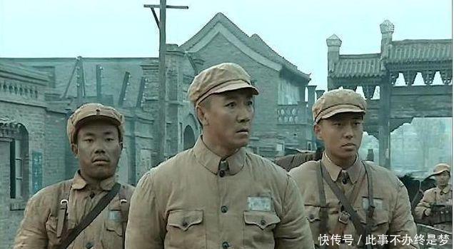 军装|都是八路军为何李云龙2师是黄色军装,5师却是蓝色真相让人唏嘘