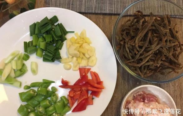 能放|此菜只在秋天做,做一次能放一年,和肉炒最美味,一次一盘不够吃