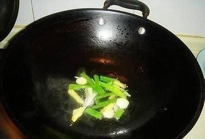 教你私房菜|炒菜时,葱姜蒜不要乱放,都有“讲究的”,网友看完“涨知识”