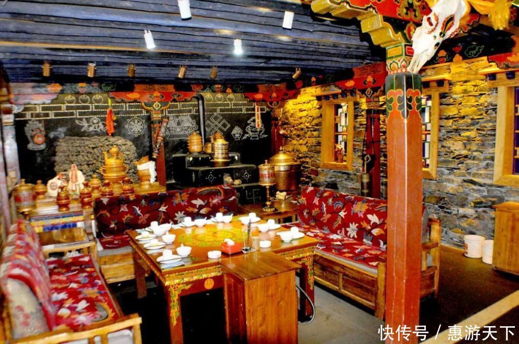 旅行|川西藏地的舌尖密码,不一样的“味蕾旅行”