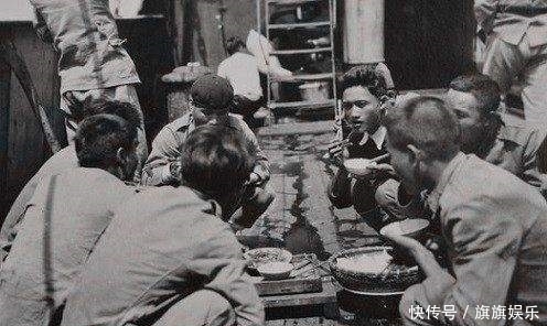 吃饭|老照片: 民国时期人们吃饭旧照, 贫穷的让人忍不住想哭!