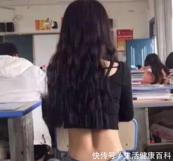 进的|现在03后女生上课都这样穿吗?怀疑进的是酒吧不是教室!