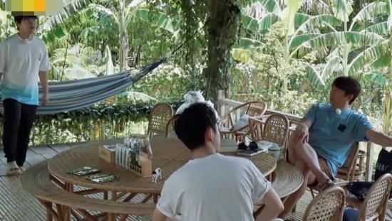 何炅|黄磊提前透露《向往》下一季录制地点,张子枫何炅一脸拒绝