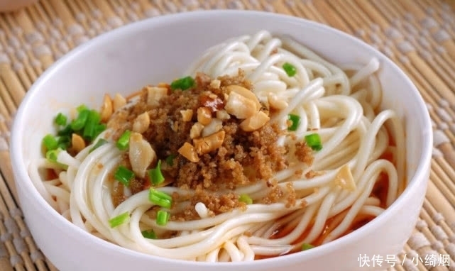 饿极了|假如你饿极了,现有四种面条免费吃,猜都会选图4可以边吃边祷告