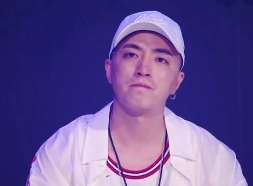 意难平|当乃万哭着说“终于结束”了的时候