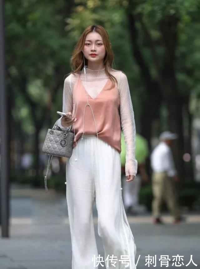 街头|休闲美观又不失气质的美感,让你轻松拥有潇洒的街头风