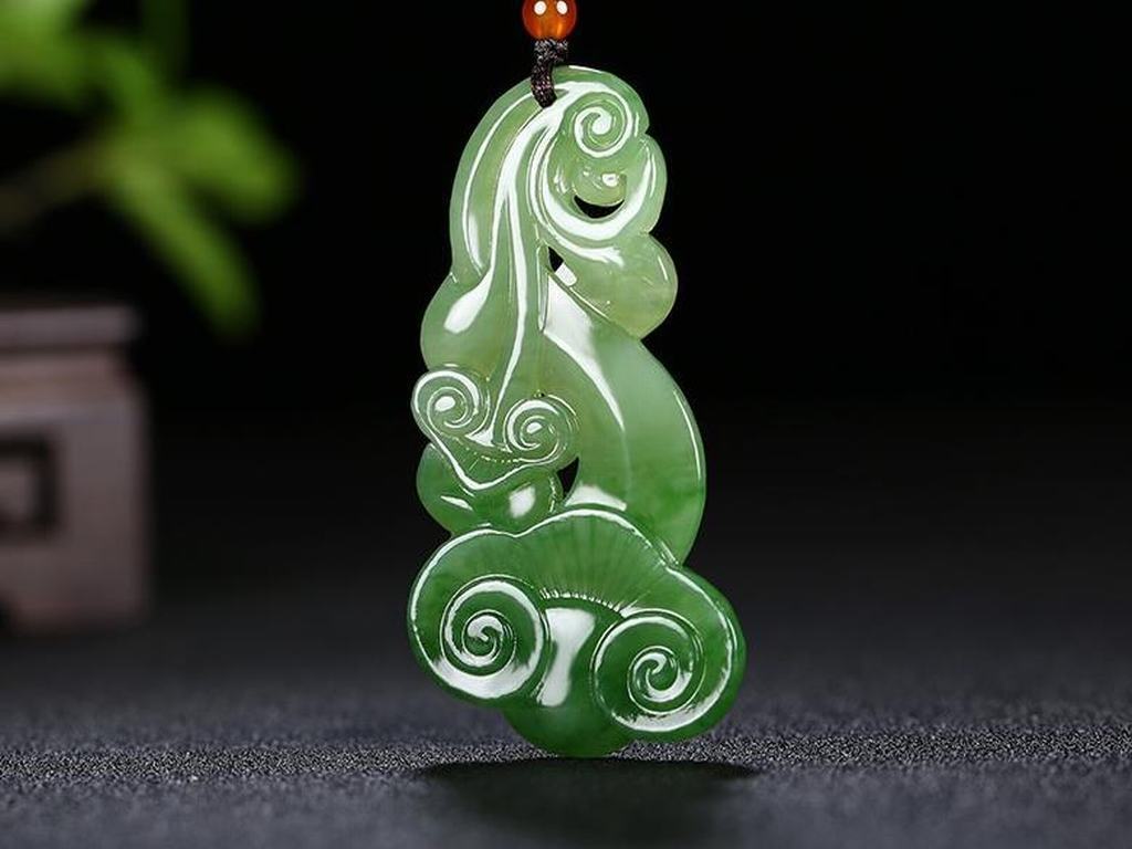 冰底菠菜绿|俄碧的颜色种类有哪些？诉说它的“青春碧玉”的颜色