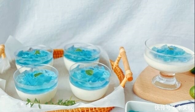  伙伴们|梦幻星空布丁，让夏日来一场冰与奶的结合，q弹冰凉。