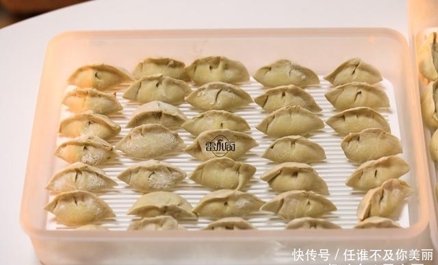 公公婆婆|婆婆回北方之前,辛辛苦苦的给我们包了300只水饺,满满的爱!