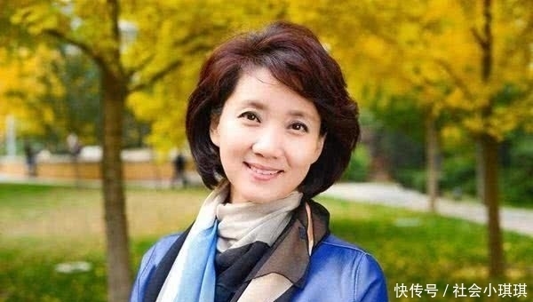 董卿|名气堪比董卿的她,主持26年至今无失误,为何成婚15年一直没孩子
