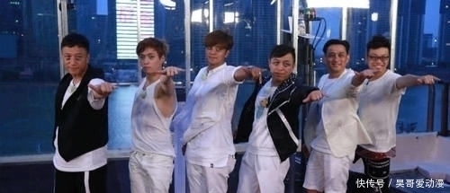  新成员|《极限挑战》签约仪式，热巴退出成定局？3条合约是毁节目啊