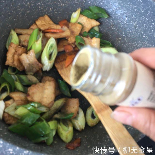孜然|快手小炒,大葱孜然炒肉片