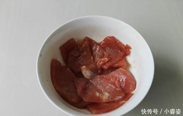  老师傅|55年老师傅：无论炒啥肉，不要加淀粉腌！学会3点，肉片更鲜香