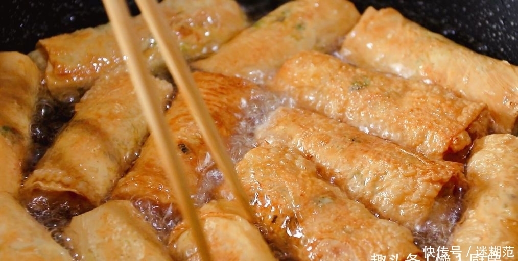 虾仁|豆腐皮别只会烧汤,配上虾仁和莲藕,做成小吃,口感很丰富