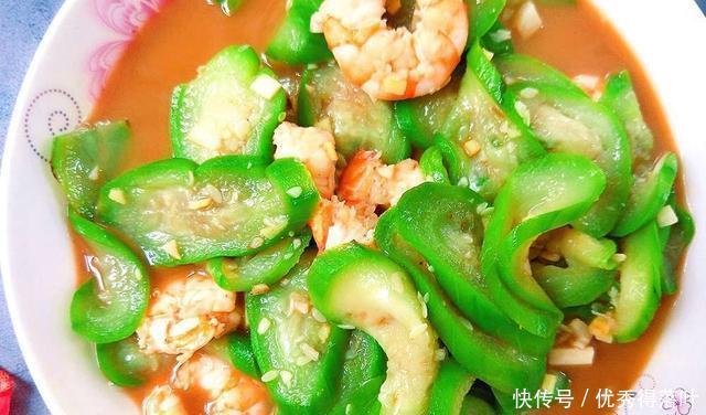  丝瓜|炒丝瓜时，多加这1物，味道鲜美，还能补充蛋白质，美味不忘营养