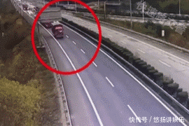  冲出|九张动图警醒你：夹缝中加油冲出，如果稍慢一步，车毁人亡