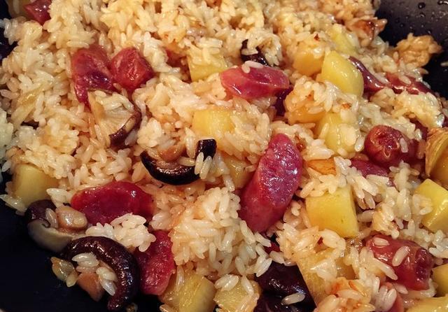 大米淘洗干|推荐六款超好吃的懒人焖饭,简单不失美味