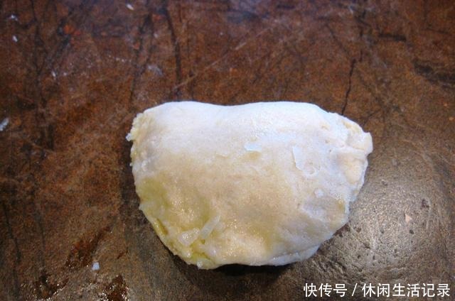 好吃|早餐面包这样做,孩子上学从不赖床,5分钟出锅,简单营养又好吃