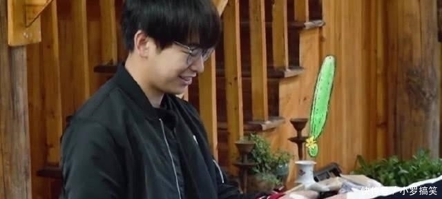  喝汤|《向往》他是唯一一个没吃饱饭的嘉宾，黄磊拒绝做午饭，晚饭也只能喝汤