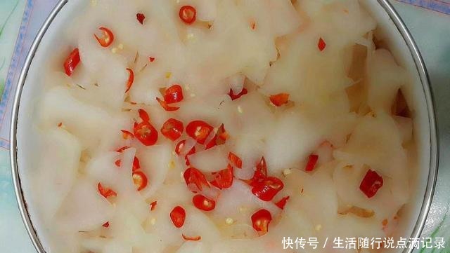 试试|这样腌出来的白萝卜片,真的太好吃了,不信你试试