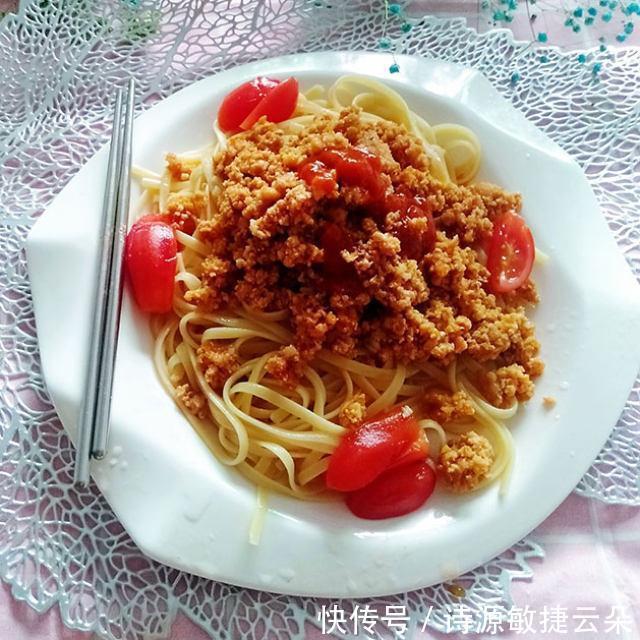 肉酱|肉酱意面,酱汁浓郁,面条劲道