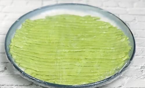 面条|黄瓜新吃法,不腌不炒不凉拌,入口劲道嫩滑,连汤汁都不剩