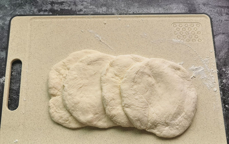 孩子|茄子的新吃法,在外面吃不到,做成馅料比肉香,出锅全家人抢着吃