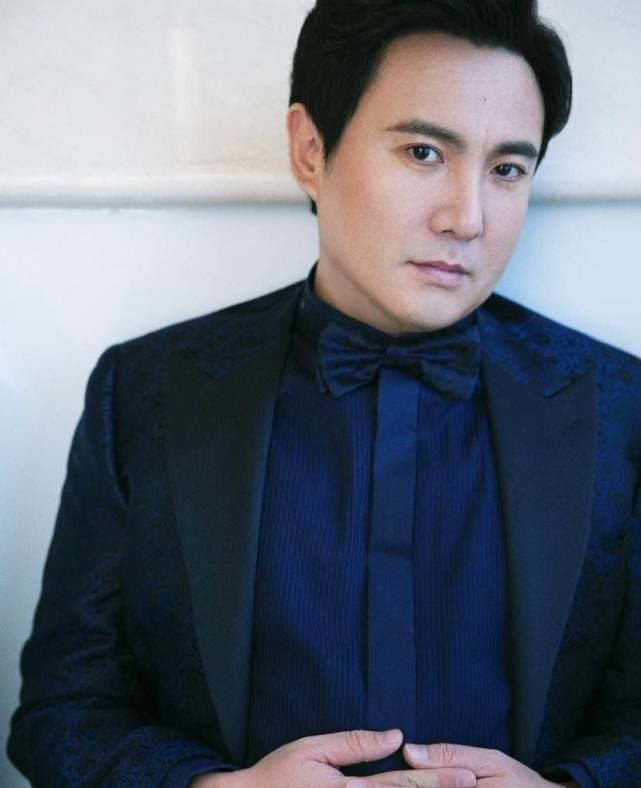 常多|沈腾脱口秀首秀,亚太区排名21的帅脸居然和徐峥撞脸,太有梗了