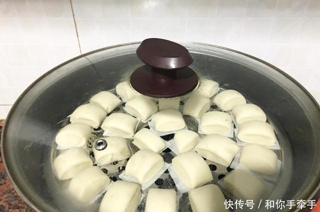 面团|想吃馒头学我这样做,又香又软,一次发酵更省时