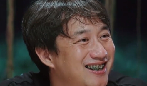 拌面|黄磊用手拌面时,戒指都不摘,真不知道说他重感情还是不讲卫生