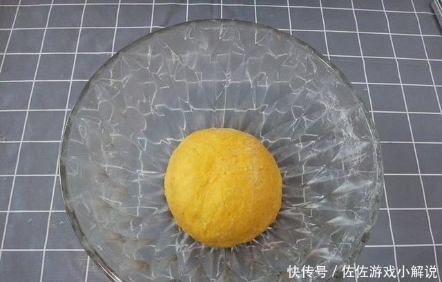 馒头|比南瓜馒头还要好吃的小点心,香甜松软芝麻香,我能一次吃五个