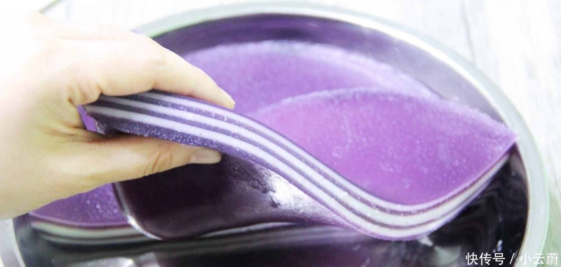 爽口|紫薯千层糕做法太简单了, 搅一搅, 蒸一蒸, 爽口弹牙又营养健康