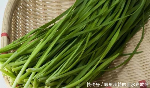 香味|分享一道菜卷的做法,上锅煎一煎,鲜香味美,上桌全家都爱吃