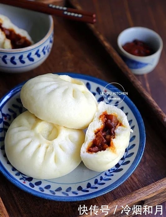 茄子|纯素馅大包子,比肉馅的汤汁丰富,吃着更香