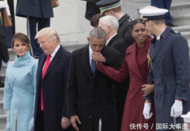 奥巴马|梅拉尼娅见米歇尔“热脸贴冷屁股”?主动送见面礼,米歇尔却嫌弃