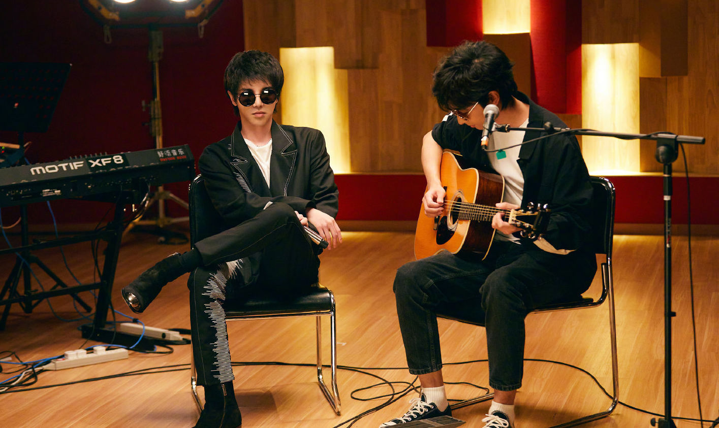  却是|追了8季《歌手》终于等来了曾一鸣，听的是歌看到的却是人生