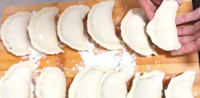 鲅鱼|包鲅鱼饺子,有人加猪肉,有人加啤酒,都不对,大厨教你正确做法