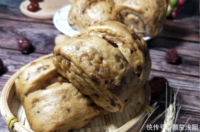 红糖馒头|白馒头吃腻了,换种新花样,香甜可口,蓬松柔软,比面包还好吃