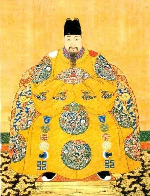  作出|为了挽救大明王朝，崇祯帝作出了许多努力，可惜越努力越悲催